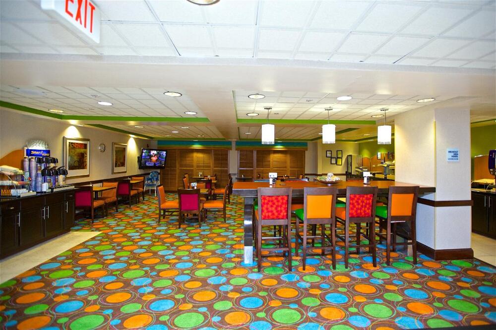 Foto general de Holiday Inn Express Atlanta - Northeast I-85 - Clairmont Road, an IHG Hotel