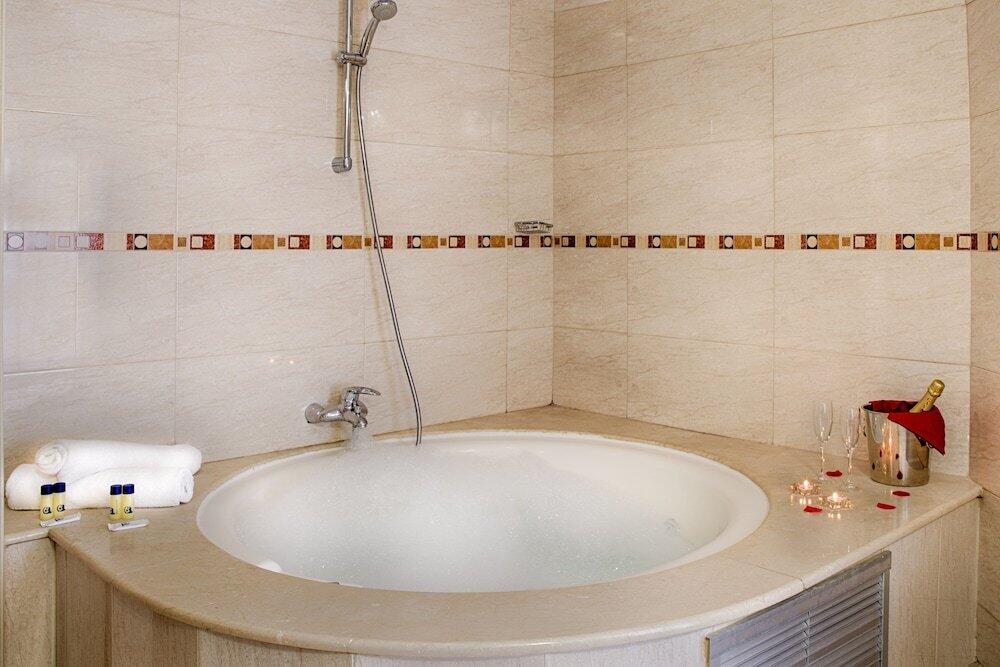 Foto del baño de Hotel Plaza Alaquas