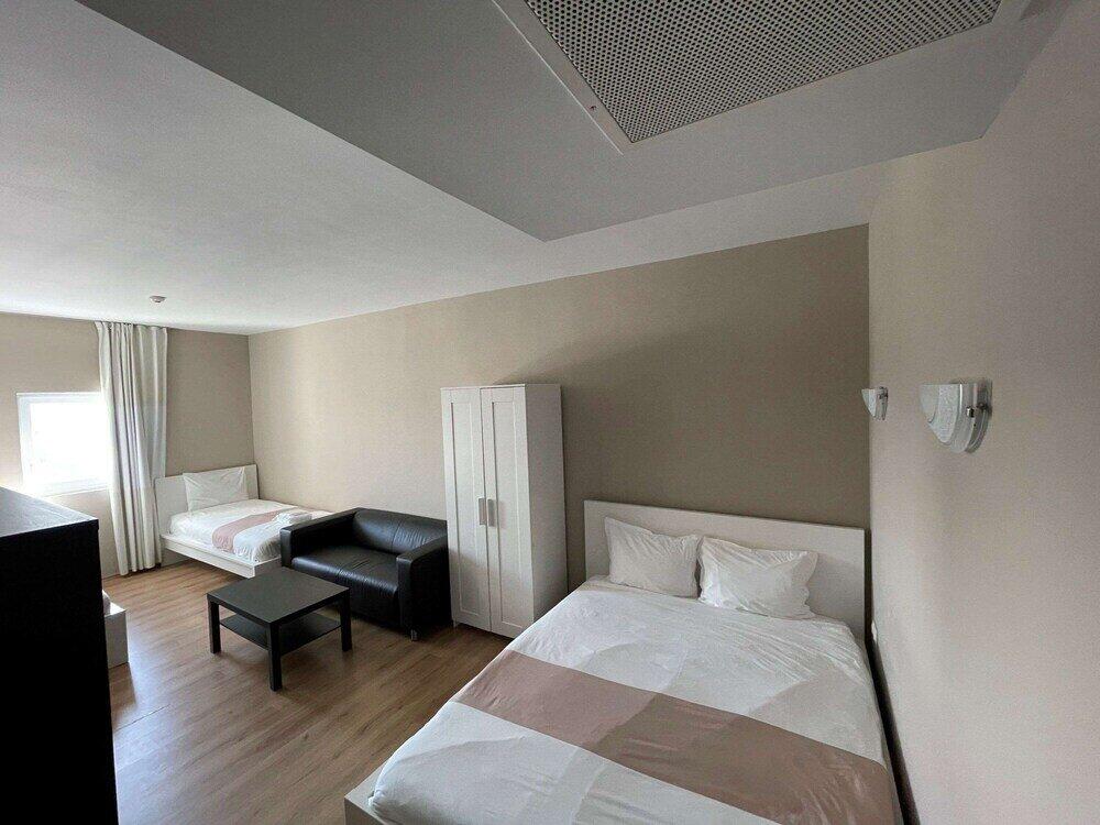 Foto de una habitación de Hotel Ibis Sofia Airport