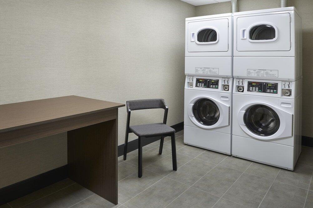 Foto de los servicios de Hotel Four Points by Sheraton Hamilton - Stoney Creek