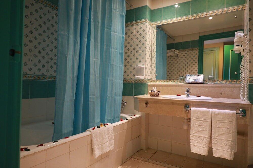 Foto del baño de Hotel Dar Ismail Tabarka