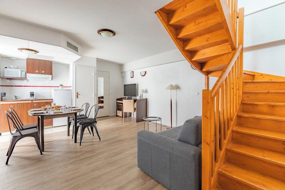 Foto de una habitación de Appart&amp;#039;City Confort Pau Centre