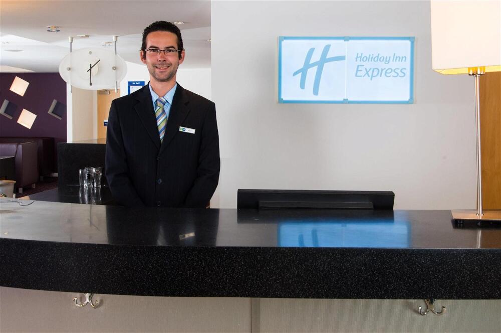 Foto de las zonas nobles de Holiday Inn Express Hemel Hempstead, an IHG Hotel