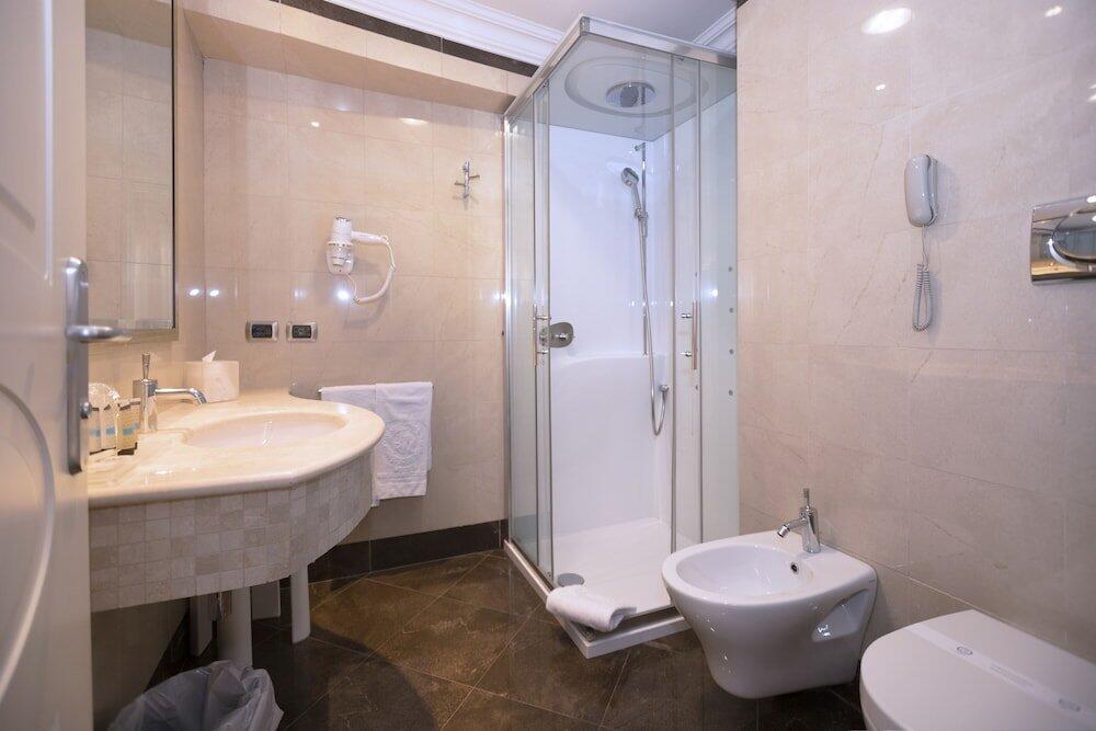 Foto del baño de Hotel Regina Margherita