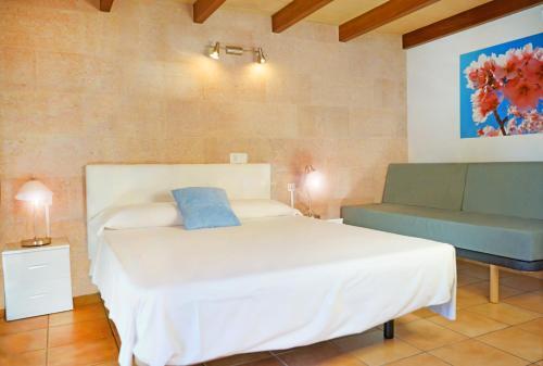 Foto de una habitación de Apartamentos Marblau Mallorca
