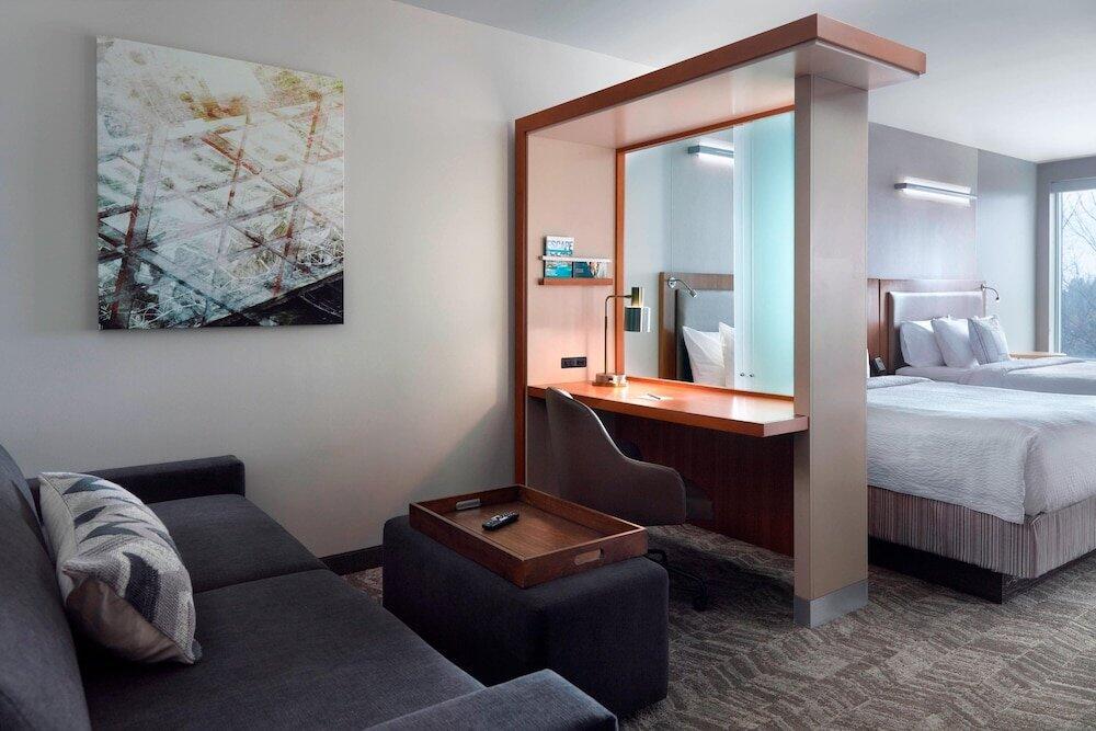Foto de una habitación de Hotel SpringHill Suites by Marriott Atlanta Airport Gateway