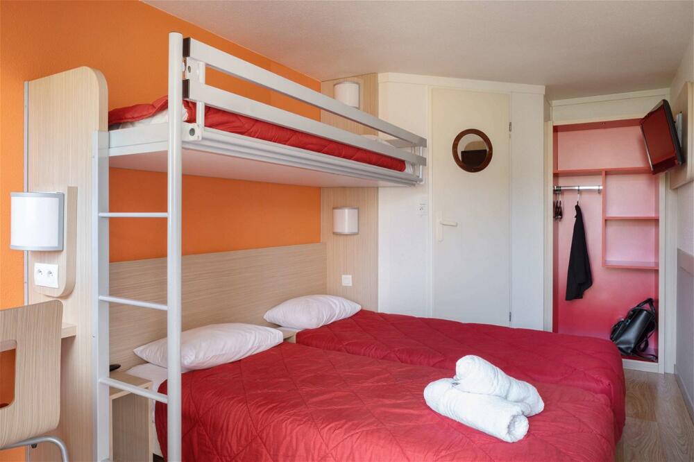 Foto de una habitación de Hotel Première Classe La Ville-Du-Bois