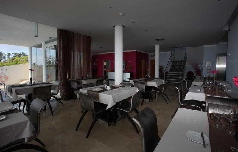 Foto de restauración de Hotel Apartamentos Baia Brava