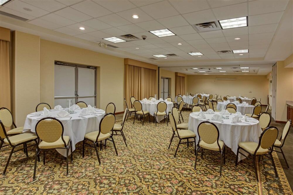 Foto de los servicios de Hotel Hilton Garden Inn Cleveland Airport