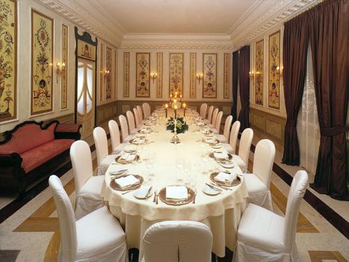 Foto de restauración de Hotel Villa del Bosco