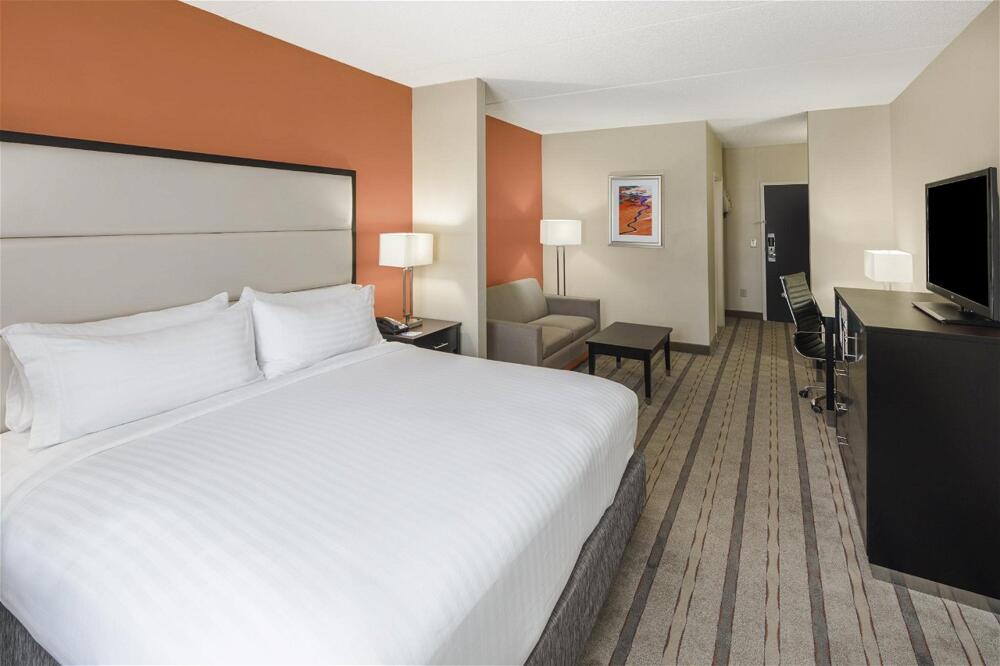 Foto de una habitación de Holiday Inn Express &amp;amp; Suites Atlanta NE- Duluth, an IHG Hotel