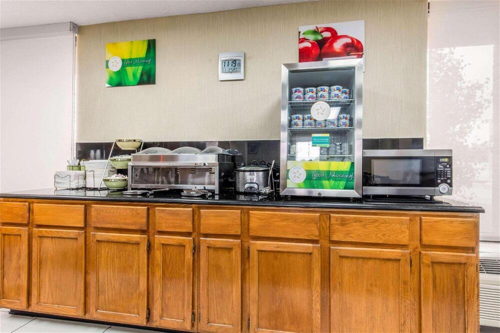 Foto de restauración de Hotel Quality Inn Opryland Area