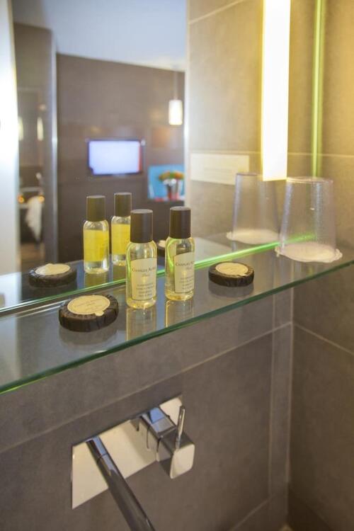 Foto del baño de Hotel Lumières Montmartre Paris
