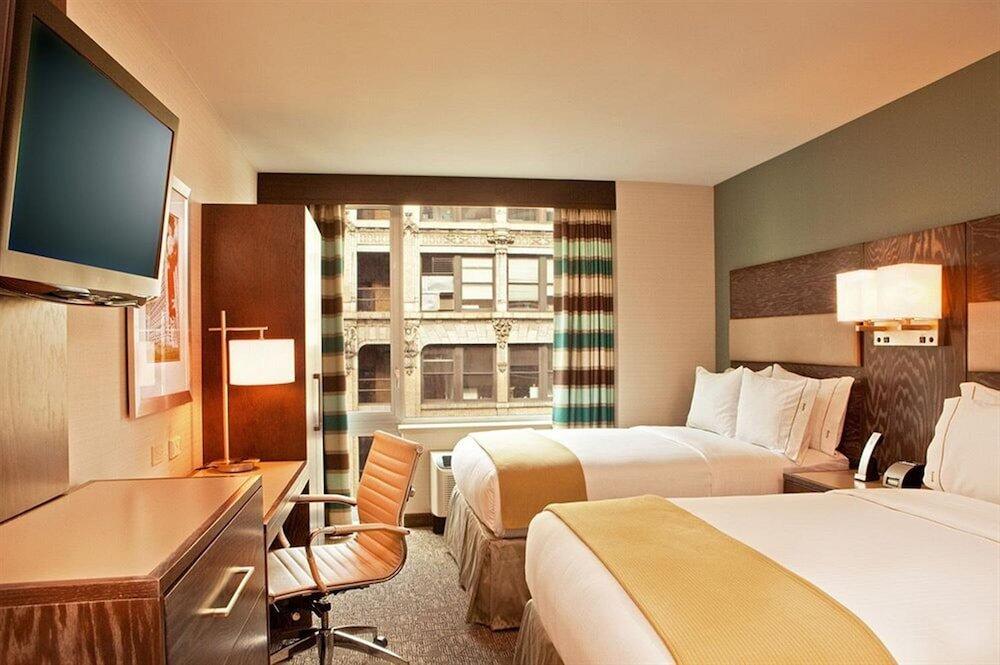 Foto de una habitación de Holiday Inn Express Manhattan Times Square South, an IHG Hotel