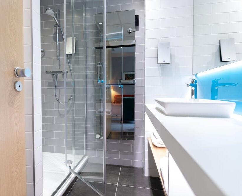 Foto del baño de Holiday Inn Express Arras, an IHG Hotel