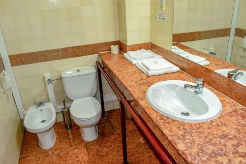 Foto del baño de HI Almada - Pousada de Juventude