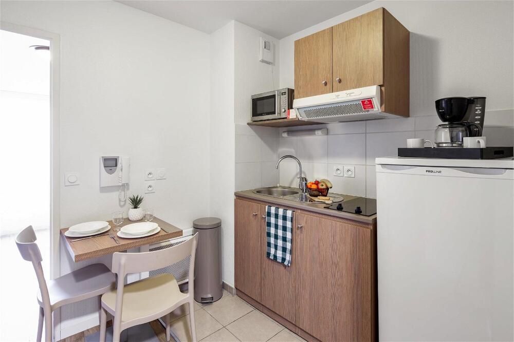 Foto de una habitación de Appart&amp;#039;City Confort Niort Centre