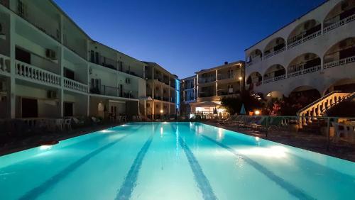 Foto de los servicios de Gouvia Hotel