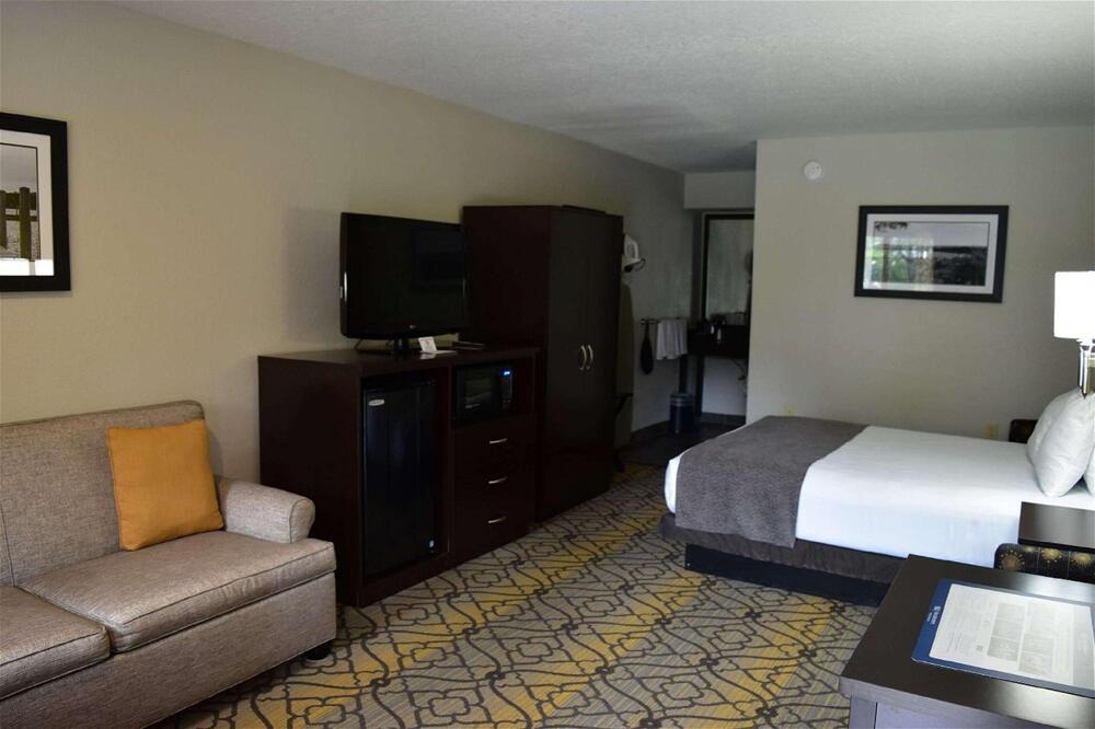 Room – Hotel Best Western of Harbor Springs