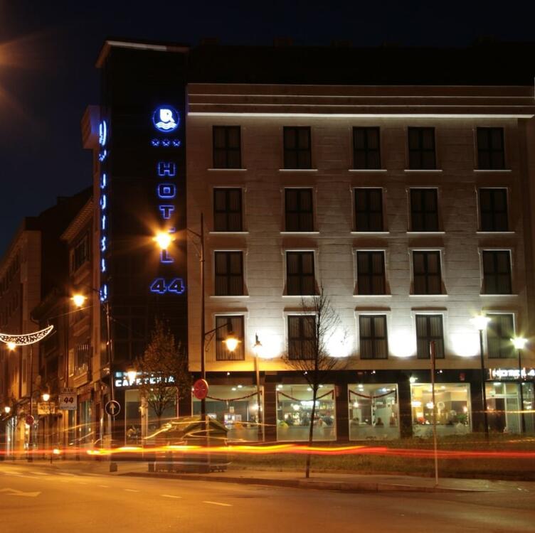 Foto del exterior de Hotel 44