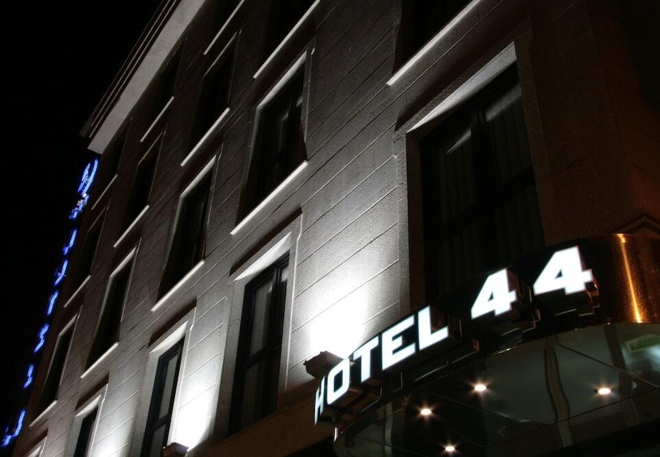 Foto del exterior de Hotel 44
