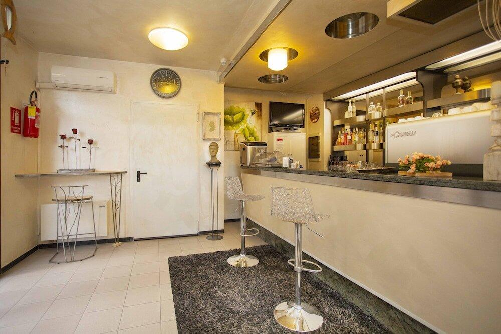 Foto de los servicios de Hotel Solarium