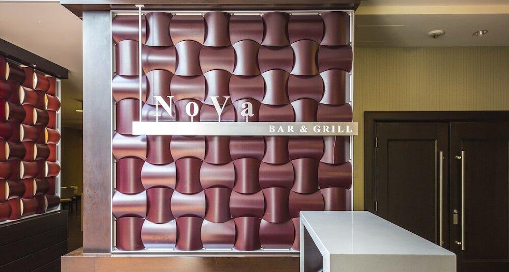 Foto de restauración de Hotel Hilton Fairfax, Va