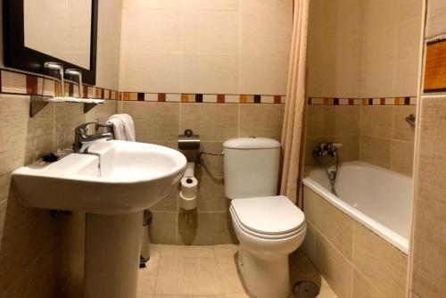 Foto del baño de Hostal El Arco