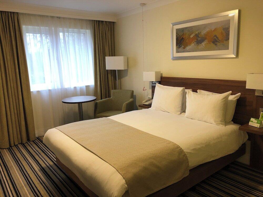 Foto de una habitación de Holiday Inn Ashford Central, an IHG Hotel