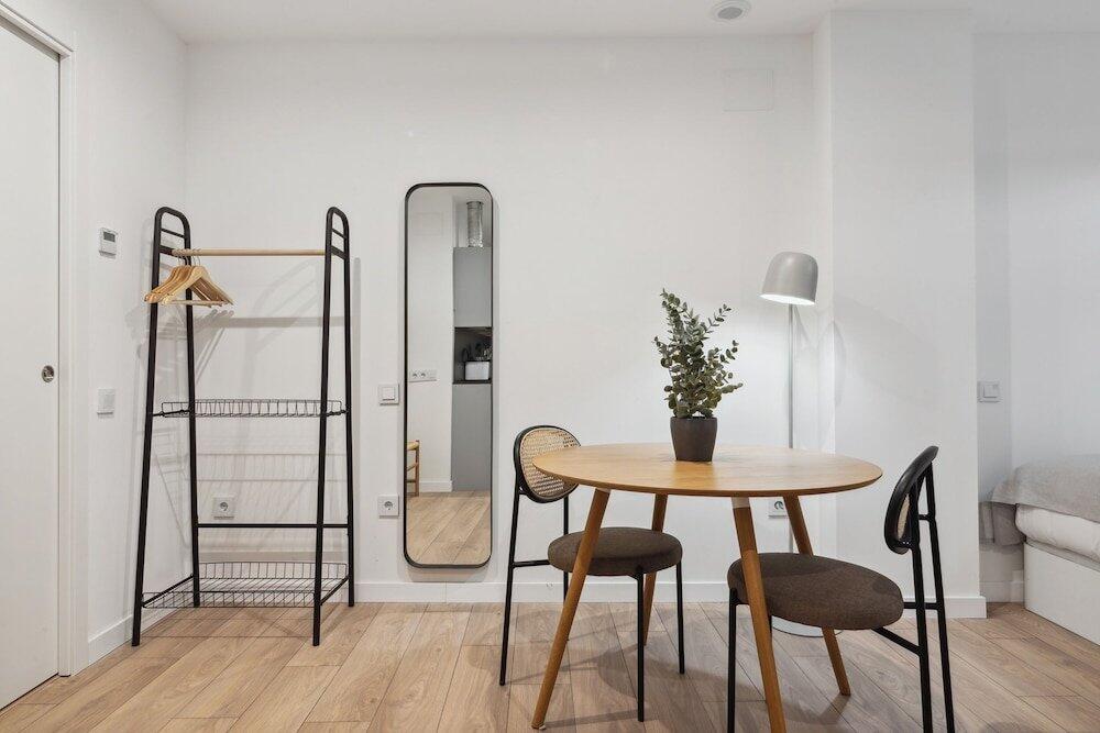 Foto de una habitación de Aparthotel limehome Valencia Carrer del Pare Palau