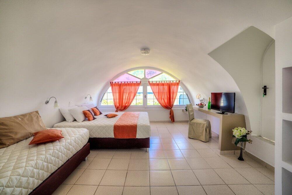 Foto de una habitación de Pantheon Hotel