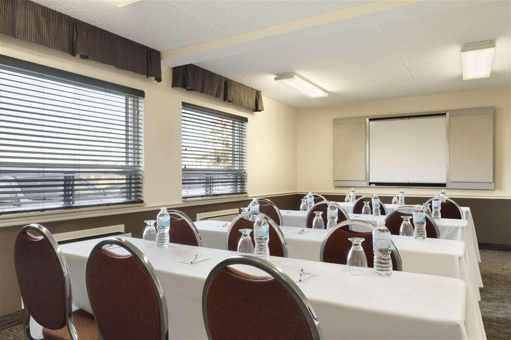 Foto general de Hotel Travelodge by Wyndham Edmonton South