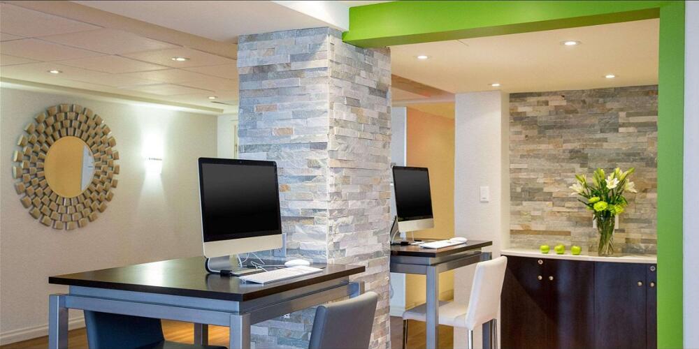 Foto de los servicios de Hotel Quality Inn &amp;amp; Suites