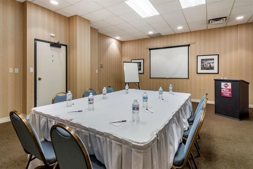 Foto de los servicios de Best Western Plus Vancouver Airport Hotel