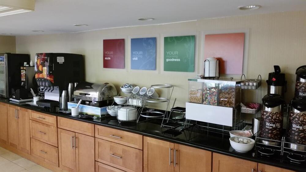 Foto general de Hotel Country Inn &amp;amp; Suites by Radisson, Alpharetta, GA