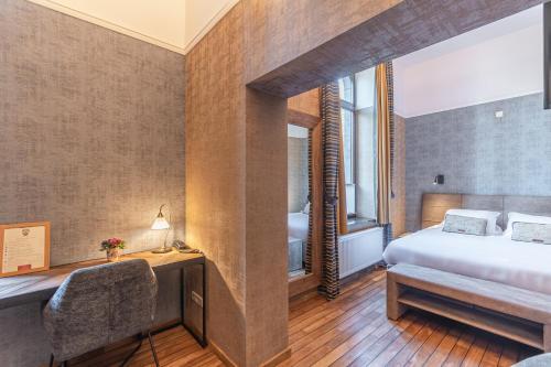 Foto de una habitación de Hotel des Comtes Durbuy