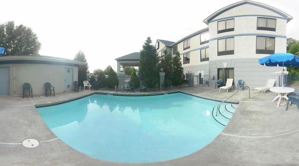 Foto de los servicios de Hotel Comfort Inn &amp;amp; Suites Peachtree Corners