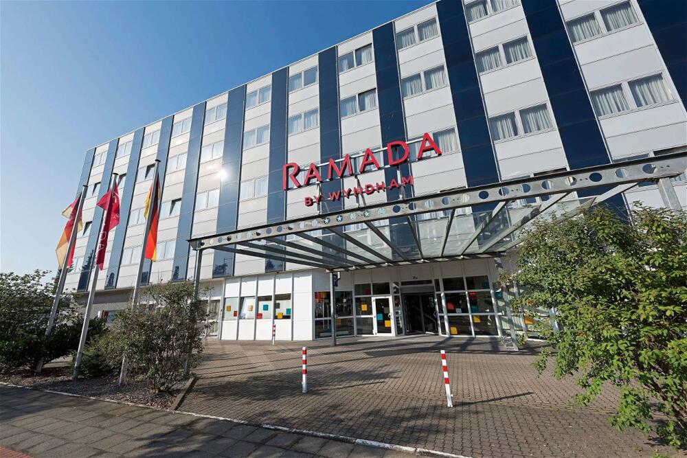 Foto del exterior de Hotel Ramada by Wyndham Hannover
