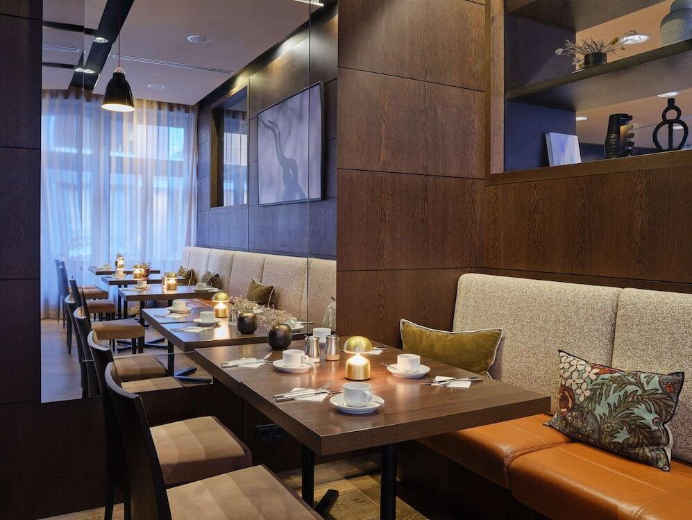 Dining – Adina Apartment Hotel Hamburg Michel