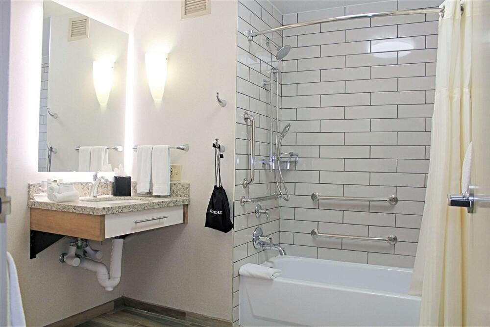 Foto del baño de Hotel Homewood Suites by Hilton Chicago-Downtown