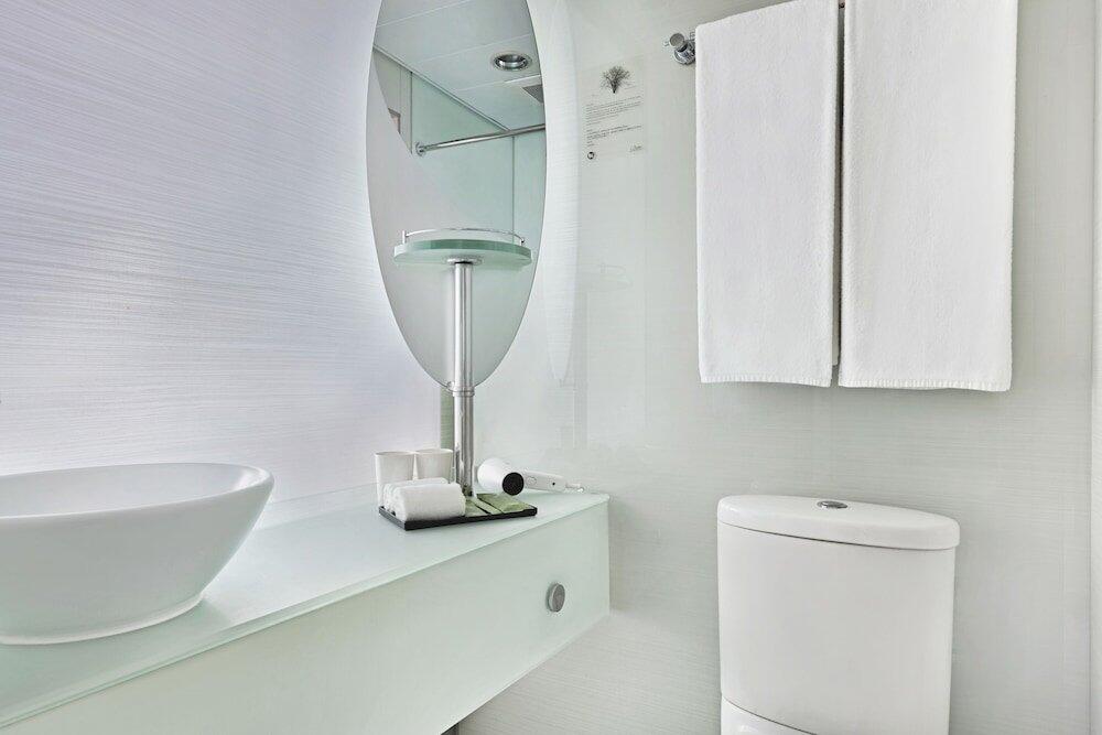 Foto del baño de Rambler Garden Hotel