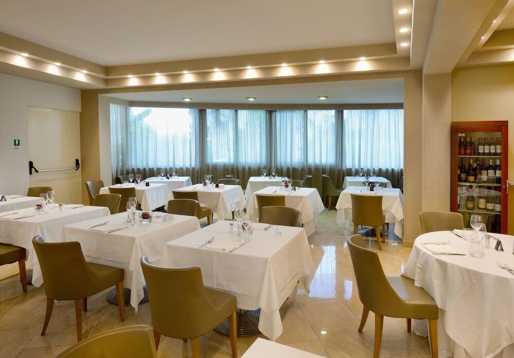 Foto de restauración de President Park Hotel