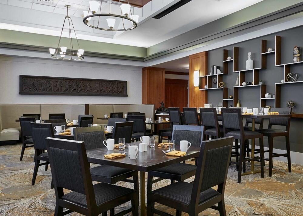 Foto de restauración de The Inn at Penn, A Hilton Hotel