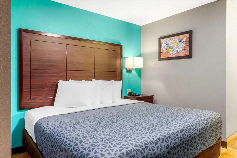 Foto de una habitación de Motel Econo Lodge West - Coors Blvd