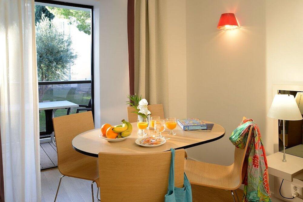 Foto de una habitación de Résidence Residéal Premium Cannes