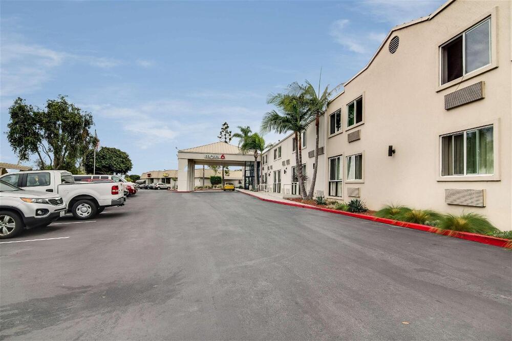 Foto del exterior de Motel 6-Carson, CA