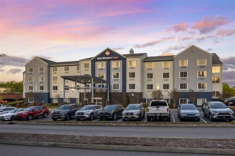 Foto del exterior de Best Western Plus Nashville Airport Hotel