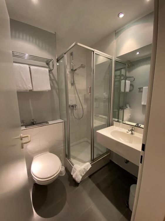 Bathroom – Park Hotel Hamburg Arena