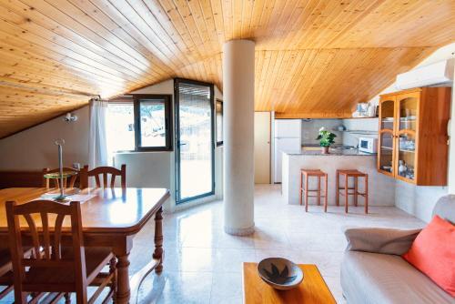 Foto de las zonas nobles de Apartamentos Maribel