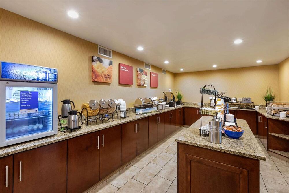 Foto de restauración de Comfort Inn Anaheim Resort
